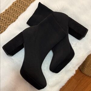 MIA Elegant Black Knit Heeled Boots